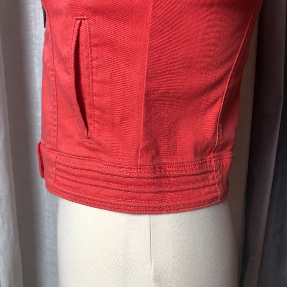 LC Lauren Conrad XS Jean Jacket Coral Color Crop - Picture 2 of 8